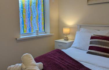 Entire 2 Bedroom Cosy Flat Near City Centre - Photo 17