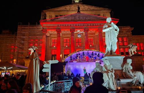 1,399 sq ft Historic Landmark, Checkpoint Charlie - Foto 58