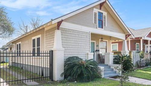 Beachy Bungalow! 2BD, King Bed - Foto 2