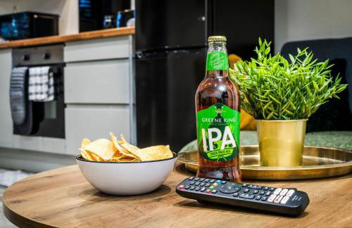 Free parking, Private Garden and Netflix, Charming Elegant 2 bedroom House Nottingham - Photo 54