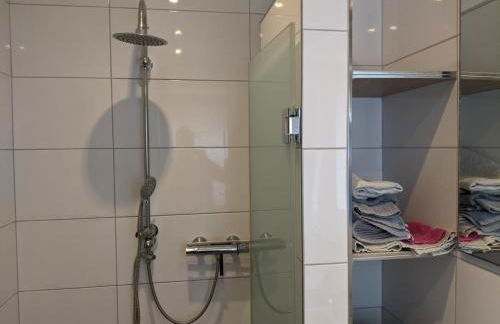 NEU! FeWo Wiesenallee EG - Foto 8