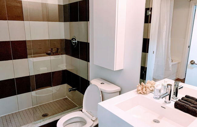 Designer Luxury 3 Bedroom Townhouse - Foto 43