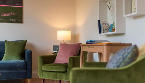 Brackenfell Lodge - Photo 5