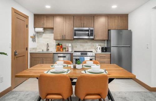 Luxury 6 BR Mansion w Water Views & Walk to Beach - Foto 41