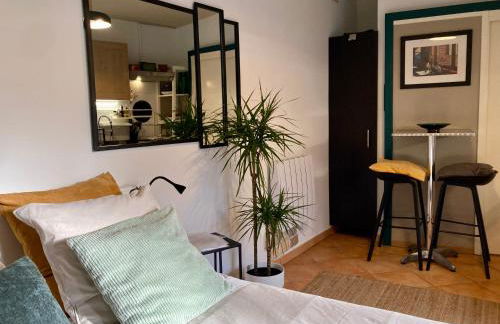 AUX 4 LOGIS - Studio Le City - Petit déjeuner offert 1ère nuit - Foto 4