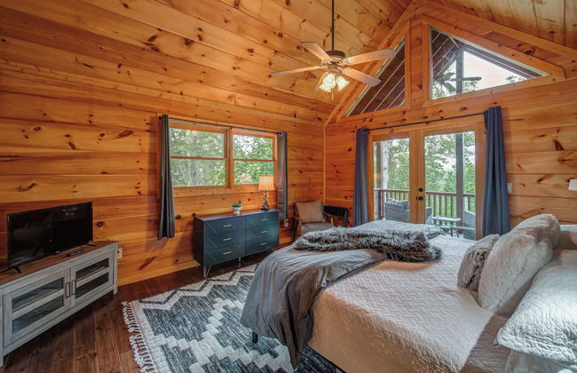 Gorgeous & Secluded 3 BDR Cabin in Mineral Bluff! - Foto 9