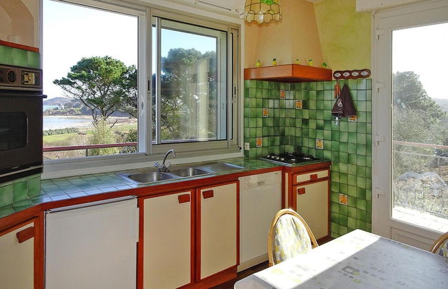 Holiday Home in Trebeurden With Sea View - Foto 4