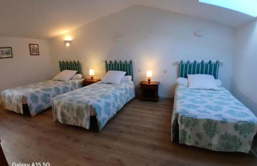 Charmante maison ancienne rénovée avec jardin privé, 5 couchages - FR-1-426-171 - Photo 10