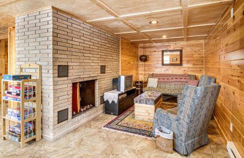 Bigfork Cabin on Long Lake By Trails and Restaurant! - Foto 2