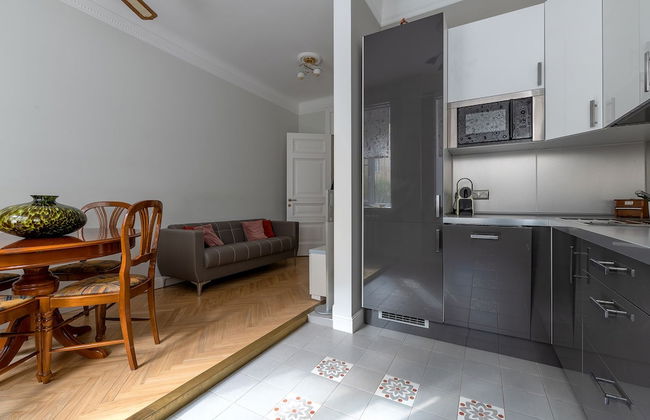 Spb2Day Ulyana Gromova pereulok 8 - Foto 1