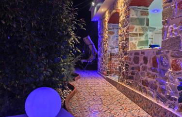 Eleni De Lux - Photo 3