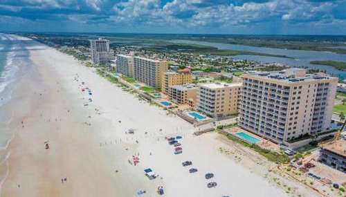 Family Friendly - Direct Oceanfront Sanibel 303 - Foto 2, young children, Game Room, Squash
