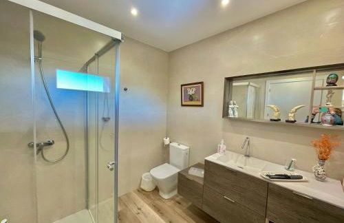 Suite con Baño Privado y Vistas al Mar en Bermeo - Foto 3