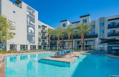 Phoenix Stay , Near Mayo Clinic & Shopping, Pool & Parking- S134 - Foto 2