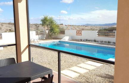 VILLA con piscina privada, a 35 km de las playas, vistas a la montaña, WIFI - Foto 2