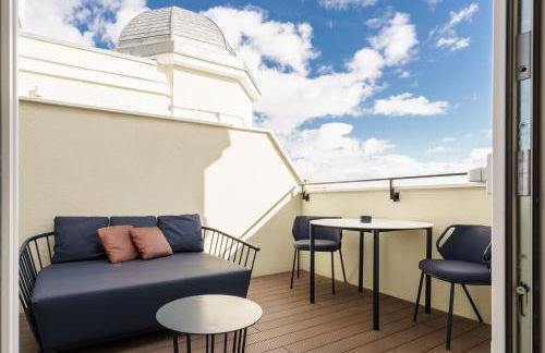 SmartRental Collection Gran Via Centric - Photo 6