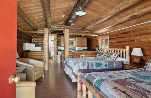 Historic Alpine Lodge Rental near Jackson Hole, Wyoming - Photo 33