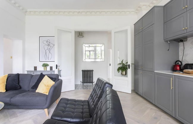 4-bed Flat in West London, Sleeps 8, 8 min to Tube - Foto 23