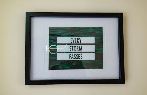 Luxury 5BDR with City Access, Free Parking and Wi-Fi - Photo 8