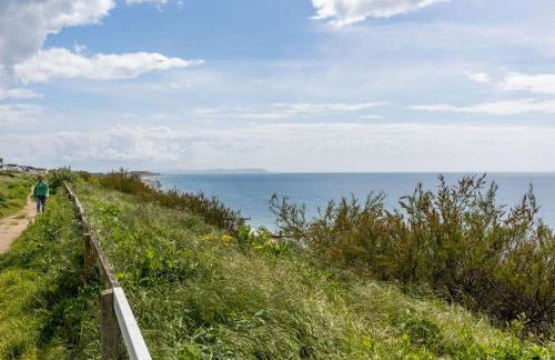 Modern 2bed Flat, Parking, Close to Beach & Shops - Photo 54