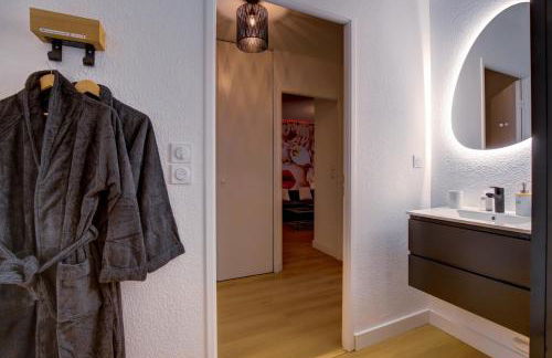 Love Room - Balnéo - Insolite- Détente - Foto 12