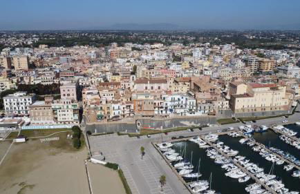 Open Space Centralissimo Nettuno fronte Porto - Foto 35