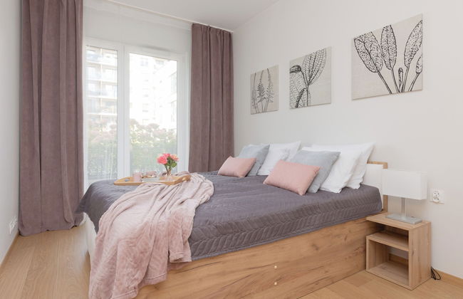 Warsaw Apartment With Parking by Renters - Foto 3