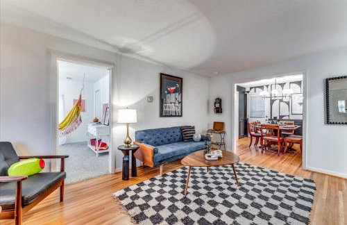 A Retro Retreat for Shaken or Stirred Memories - Foto 8