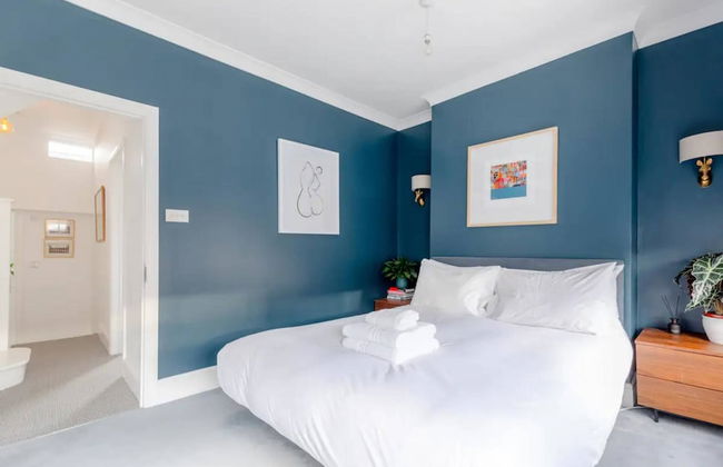 Beautifully Designed 2BD House - by Queen's Park! - Foto 7