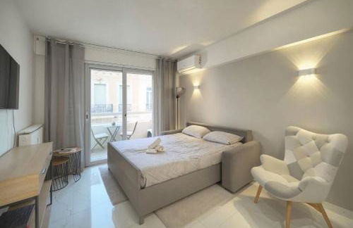 FRGK Victoria 4 Central Cannes 1BR Terrace, AC & Ultra-Fast Wi-Fi - Photo 5