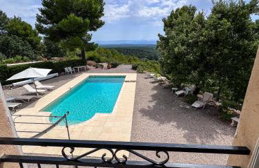 Villa "Le Sortilège" vue panoramique et piscine - Foto 9