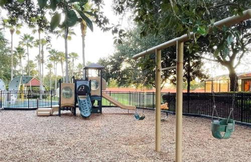 Gated Resort-6BR Home-Private Pool-Free WiFi-Near Disney - Photo 32