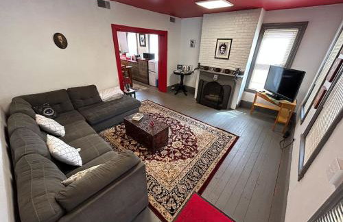 Poe Themed Home Close to Beaches and DE Turf - Foto 4