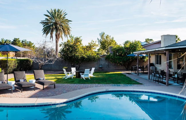 Perfect 4 Bdrm Home With Pool and Game Room! - Foto 1