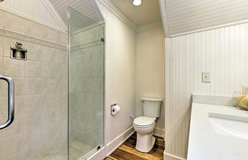 Luxe Fairhope Home with Covered Patio Walk to Bay - Foto 21