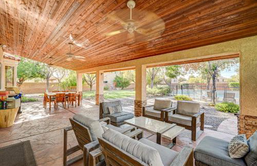 Luxury 6 BR Home Large Pool & Spa with Grassy Yard - Photo 65