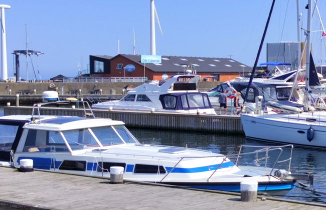 "Line" - 10m from the sea - Foto 4