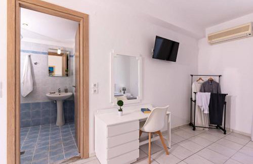 Azure Seaside Apts - Photo 25