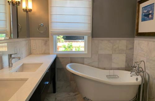 Santa Barbara Classic by Paradise Retreats - Photo 14