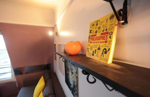 APPARTEMENT CHALEUREUX ARTISTIQUE QUARTIER GARE DU NORD - GARE DE L'EST et GRANDS BOULEVARDS - Foto 11