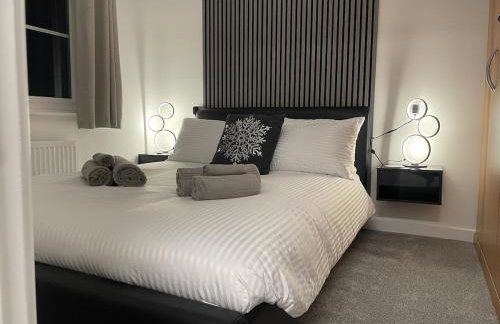 Modern 3 Bedroom high spec house in Sheffield - Photo 19