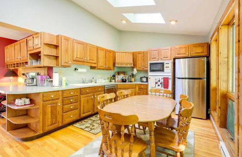 Spacious Woodbury Home with Pool and Hot Tub! - Foto 8