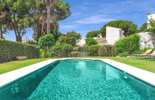 Villa Arin - Beachside Family Home by Finest Rentals - Photo 27
