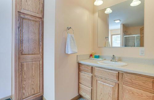 Lakefront Home with Yard and Views in Cheboygan! - Foto 15