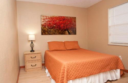 3 Bedrooms 2 Baths Pool Home available for LONGER STAYS!!! - Foto 27