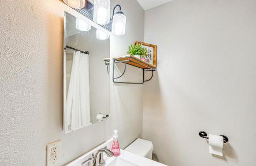 Pet-Friendly Watertown Home about 1 Mi to Downtown! - Foto 13