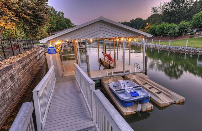 Sip, Sip Away by Avantstay Pool + Hot Tub - Foto 9