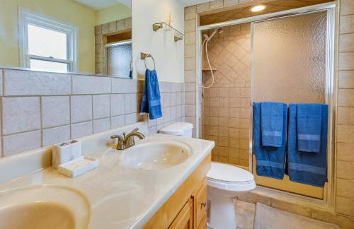 Brigantine Getaway Walk to the Beach! - Foto 12