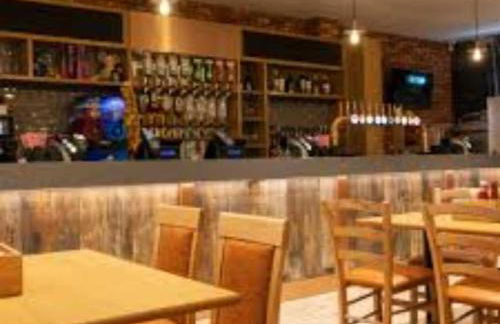 The Blue Lagoon 2 bedroom lodge with hot tub - Foto 47