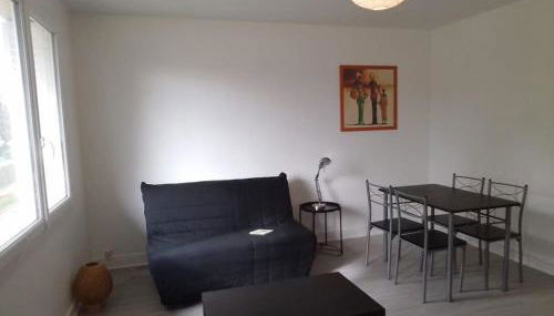 T1 refait à neuf - Foto 3